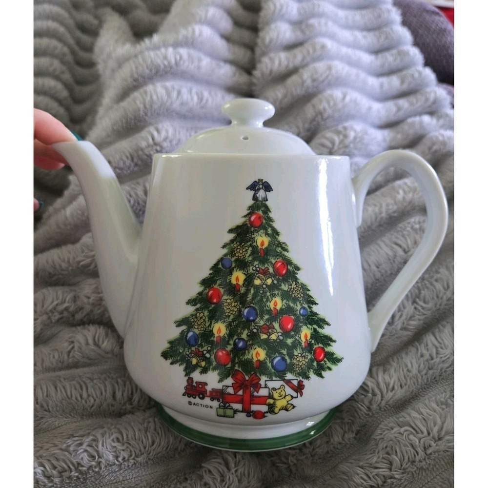 Mount Clemens Pottery Christmas Tree Teapot White Ceramic Made in Japan Vintage